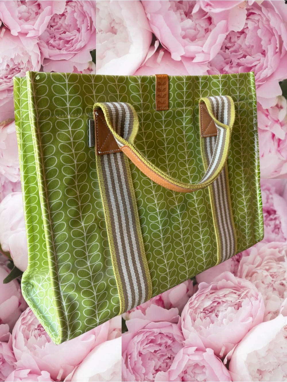 NWT Orla Kiely Green Stem Print Coated Canvas Bag Flat Pack Business Handles